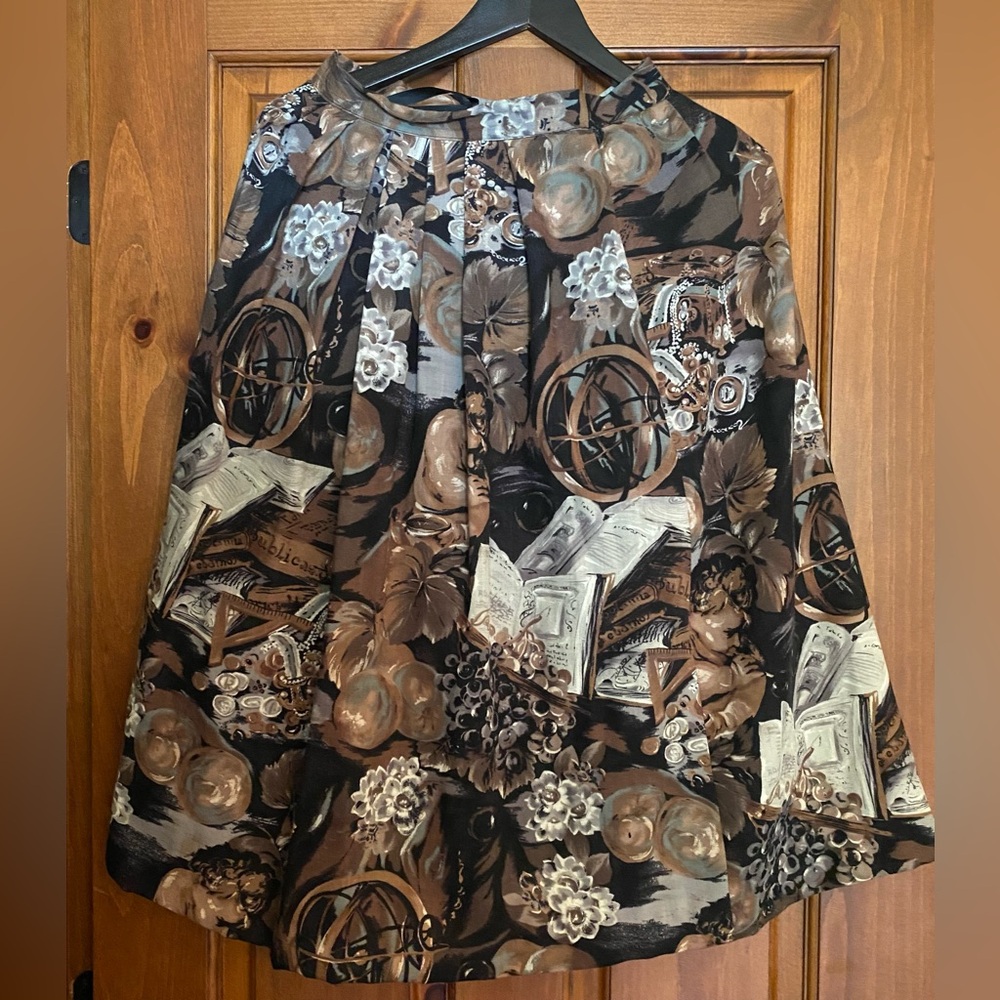 Absolutely beautiful skirt Peter Martin with scarf